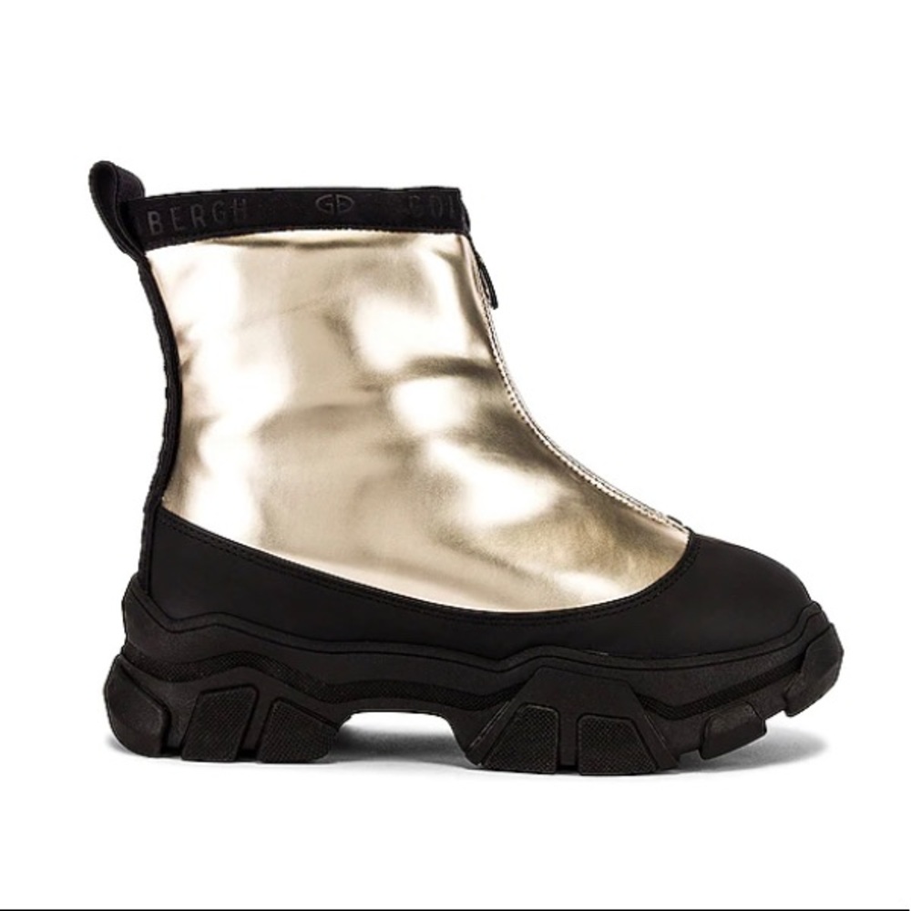 Brand new Goldberg boots size 6